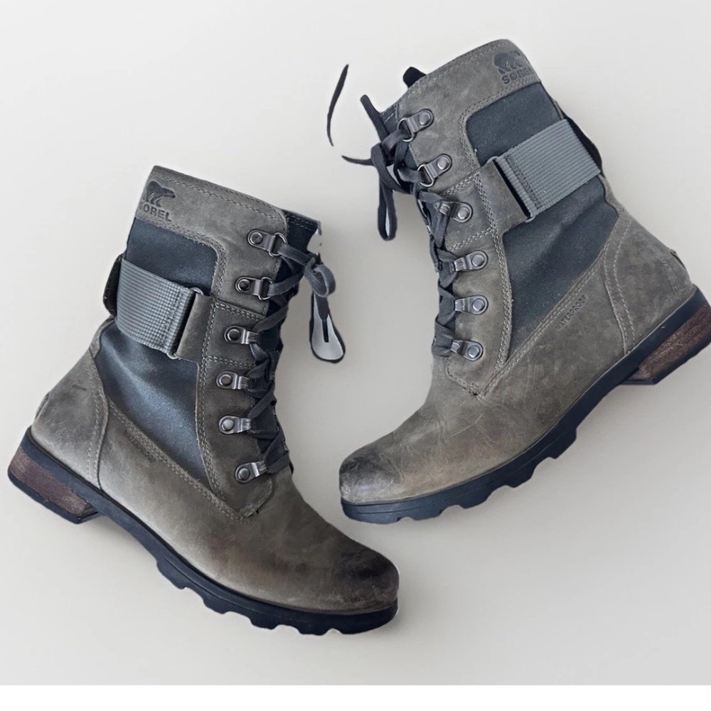 Sorel Emelie Conquest Waterproof Lace-Up Boot Size 6.5